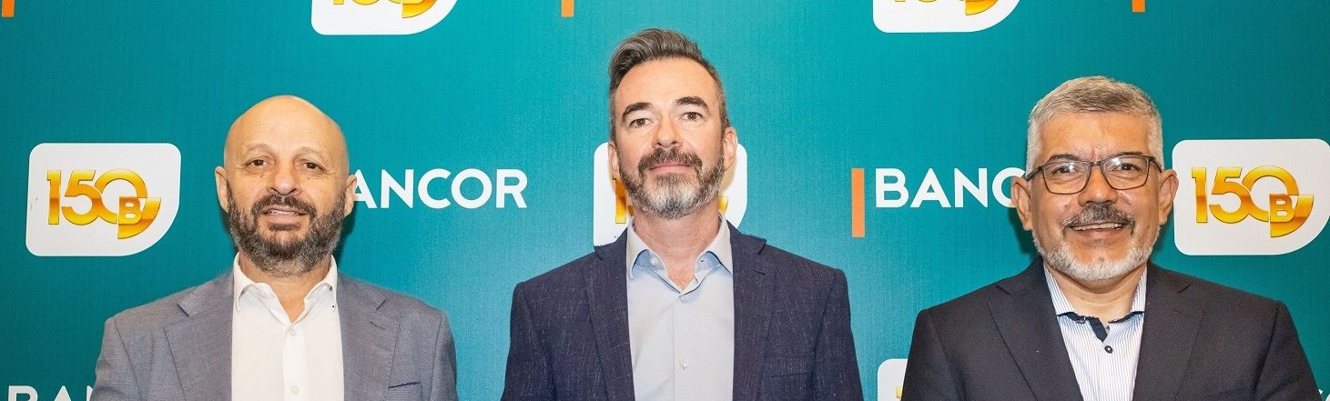 BANCOR entregó las distinciones a los ganadores del 16° Premio de Pintura