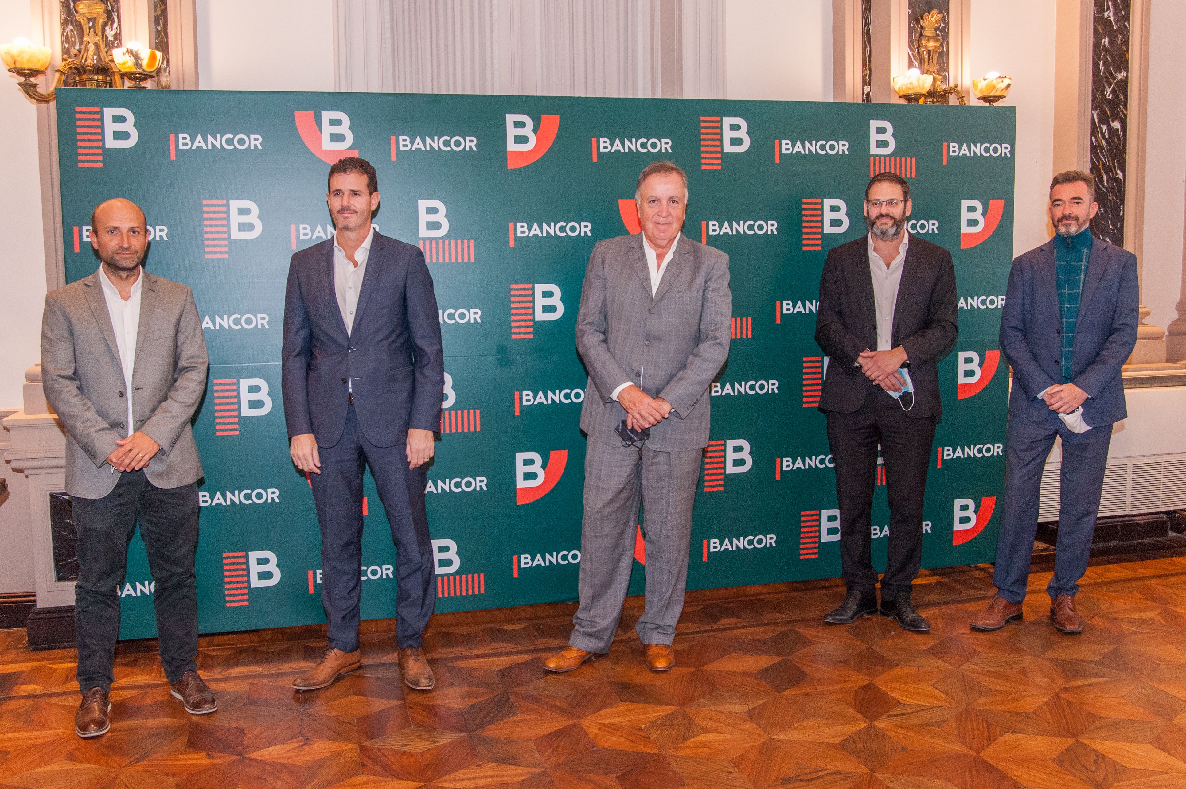 Firma convenio con Eylon