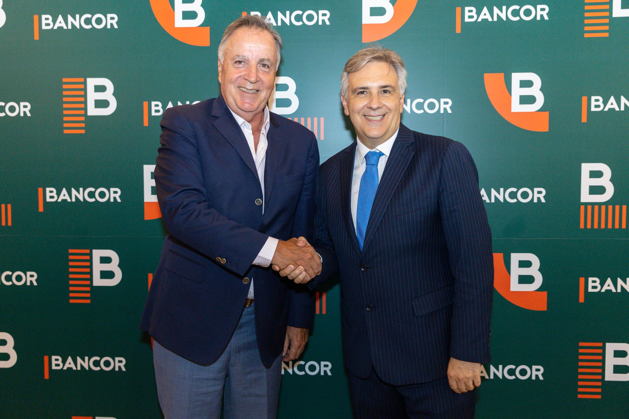 BANCOR financiará a Tasa 0% la compra de autos a titulares de licencias de taxis y remises para 2023