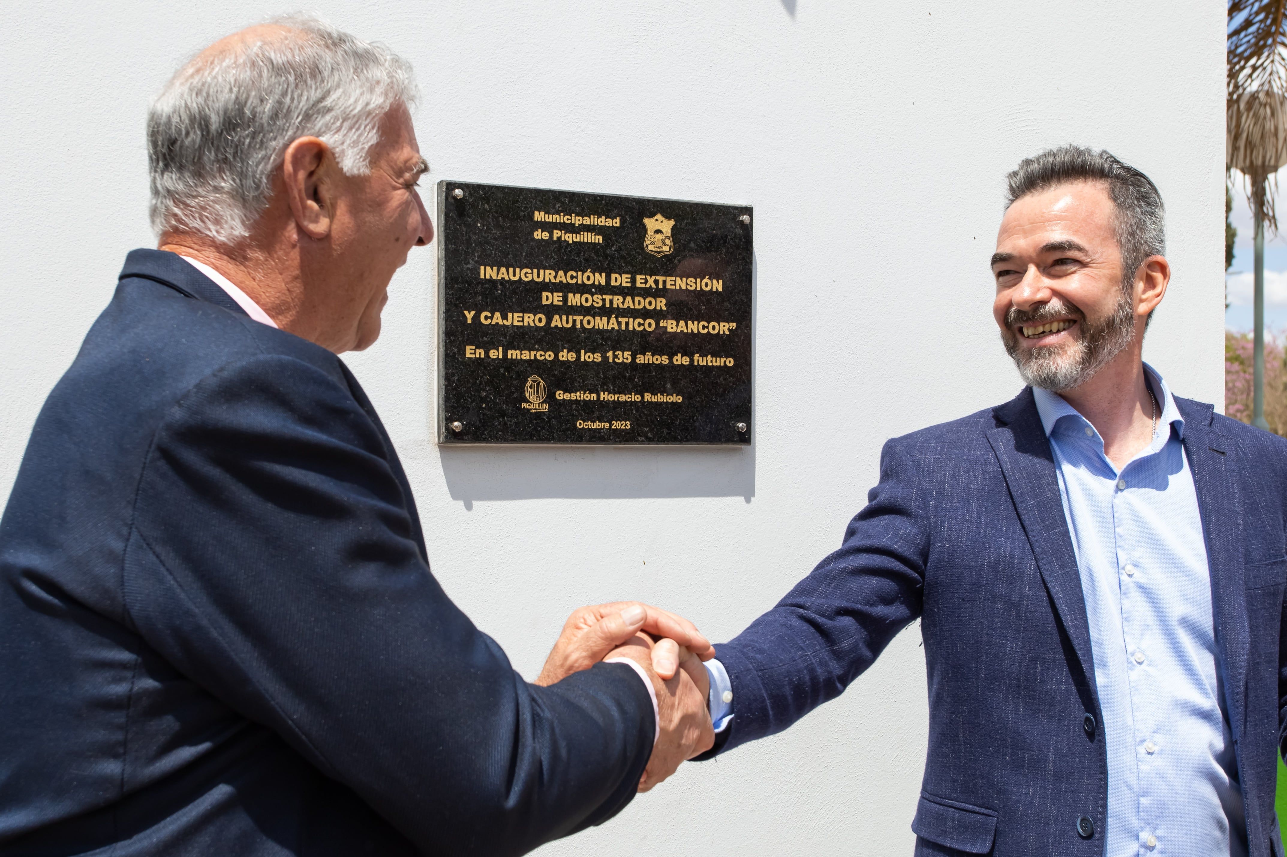 Apertura cajero Piquillín