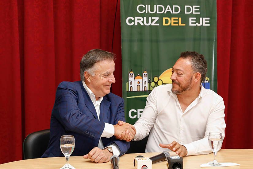 inauguracion cajero cruz del eje