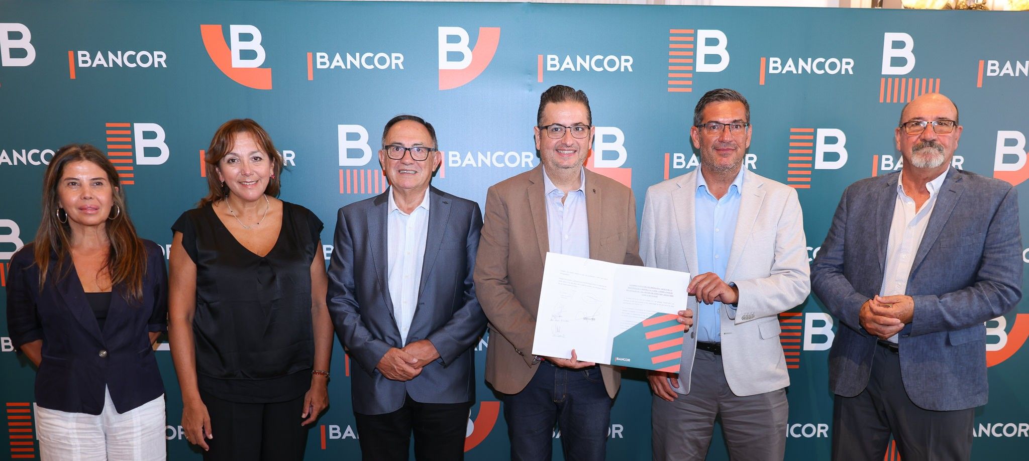 Bancor firmó un acuerdo de colaboración con las federaciones de cooperativas y mutuales de Córdoba